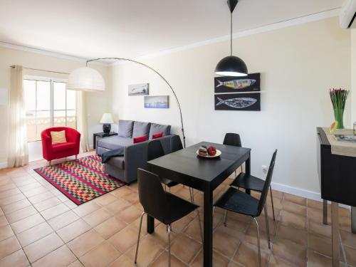 設施, Apartment with beautiful terrace, sea-views in 班納吉爾