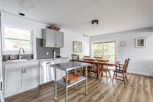 Tranquil Shores Waterfront Fire Pit Hammock Tranquil Shores Waterfront Fire Pit Hammock