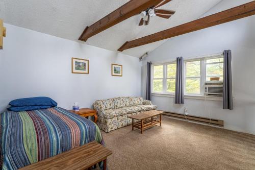 Tranquil Shores Waterfront Fire Pit Hammock Tranquil Shores Waterfront Fire Pit Hammock