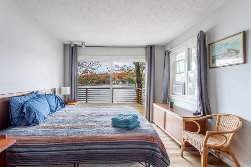 Tranquil Shores Waterfront Fire Pit Hammock Tranquil Shores Waterfront Fire Pit Hammock