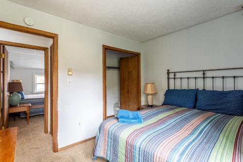 Tranquil Shores Waterfront Fire Pit Hammock Tranquil Shores Waterfront Fire Pit Hammock