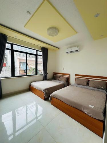 Twin Room image 3
