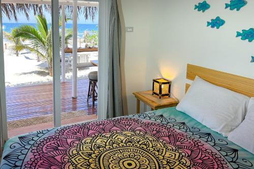 Palo Santo beach escape in Canoas De Punta Sal