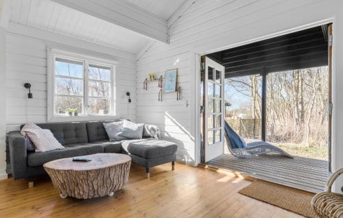 Four-Bedroom Holiday Home In Ebeltoft in Ebeltoft