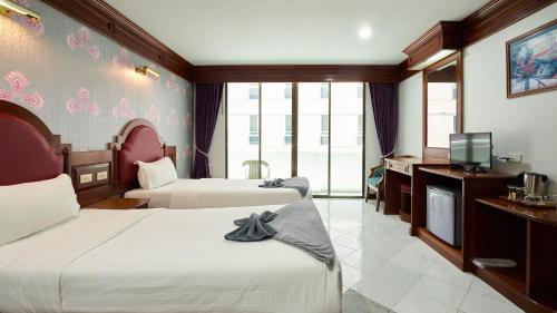 room detail thumbnail 0