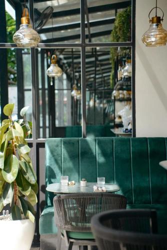 Restaurant, White Goose Boutique Hotel in Bali