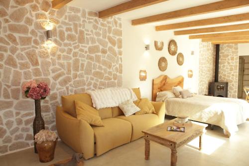 Casas Lacambra 7DORMITORIOS con piscina, barbacoa y vistas espectaculares in Casas de Ves