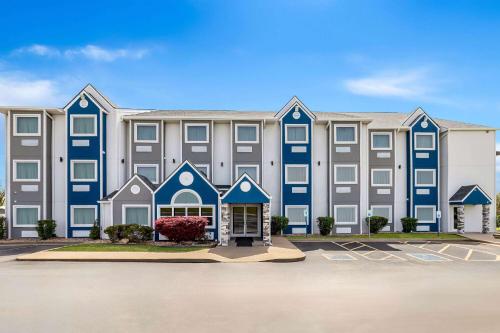 Microtel Inn & Suites by Wyndham Tulsa - Catoosa Route 66 in Tulsa, USA