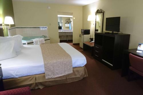 Travelodge by Wyndham Knoxville East in Knoxville, USA