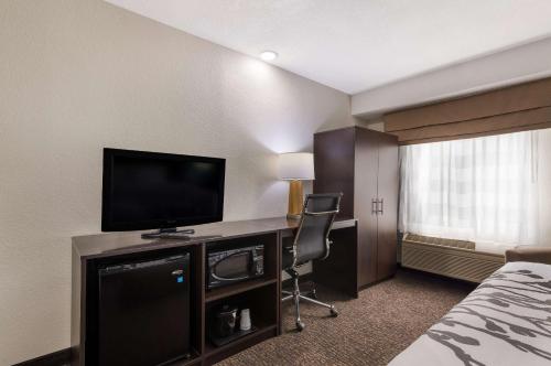 Sleep Inn - Northlake - image 13