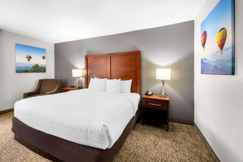 Clarion Pointe Apex - Holly Springs in Apex, USA