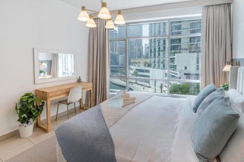 Elegant 1BR At Sanibel Tower park Island Tower Dubai Marina by al sarya holiday homes, Dubai (photo 2)