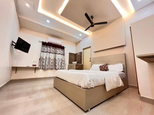 1 double bed, 1 sofa bed