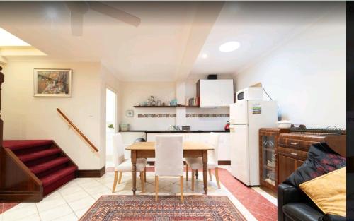 Beautiful & Peaceful 2 bedroom villa in Northbridge, Perth (fotografie 7)