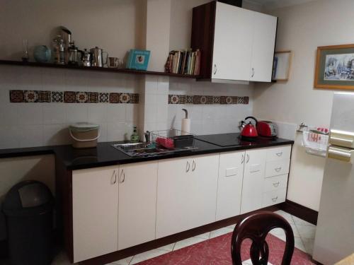 Beautiful & Peaceful 2 bedroom villa in Northbridge - image 4
