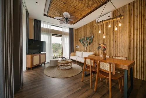 Hillstay Villa Resort in Chuong My