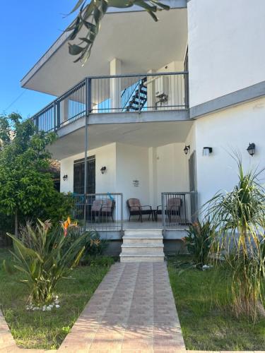 Villa Mia Mondello, 200m to beach, private parking