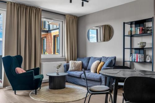 National Stadium Riverside Apartment by BookingHost, Warschau