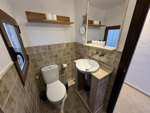 One-Bedroom Apartment with Terrace image 9