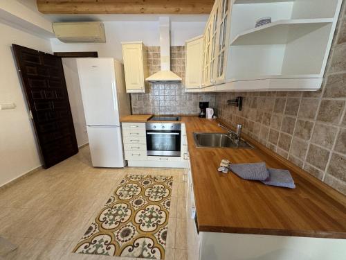 One-Bedroom Apartment with Terrace image 6