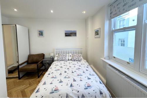 The Slipway Suite Fowey Harbour & Parking 1 Min The Slipway Suite Fowey Harbour & Parking 1 Min