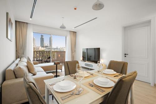 FIRST CLASS 1BR Spacious Comfort Awaits, Dubaï (photo 2)