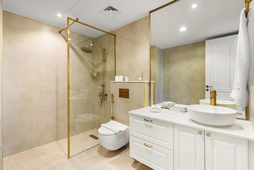 FIRST CLASS 1BR Spacious Comfort Awaits, Dubaï (photo 4)