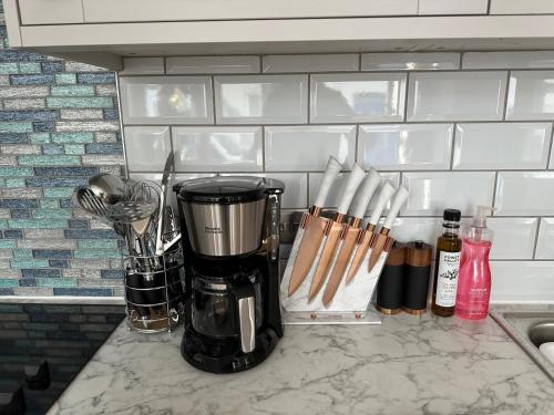 The Slipway Suite Fowey Harbour & Parking 1 Min The Slipway Suite Fowey Harbour & Parking 1 Min