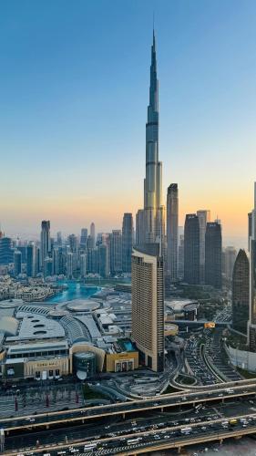 DVR 4 BR Apartment available in Downtown View 2, Dubai