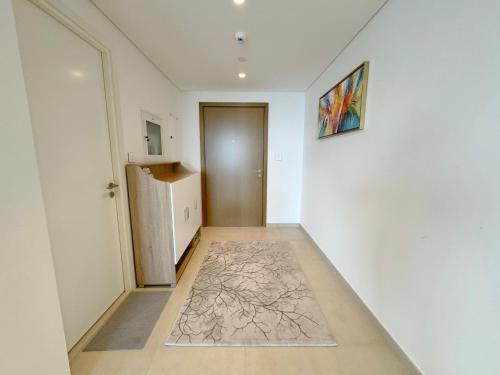 DVR 4 BR Apartment available in Downtown View 2, Дубай (фото 3)