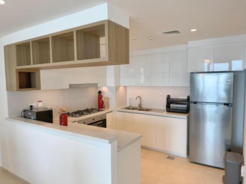 DVR 4 BR Apartment available in Downtown View 2, Дубай (фото 6)