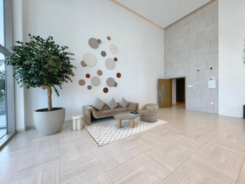 DVR 4 BR Apartment available in Downtown View 2, Дубай (фото 10)