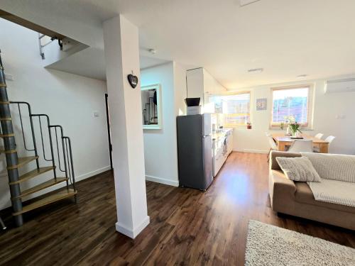 LULU Apartman in อัลโซโลเวเรก
