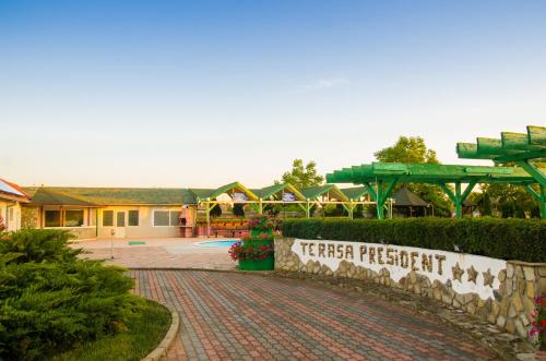 Hotel President - image 7
