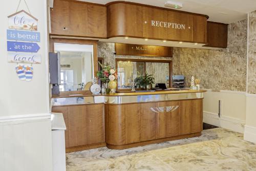 Lobby, Majestic Hotel Eastbourne by Belvilla in Eastbourne