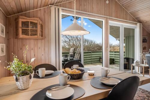 Vista exterior, Cozy Holiday Home With A Large Enclosed Terrace in Ringkobing