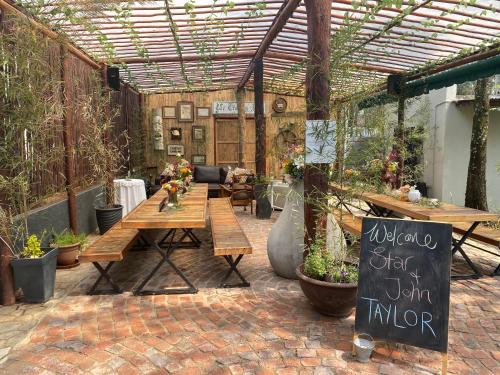 Sala de festes, La Moor Country Venue & Eatery in Lanseria