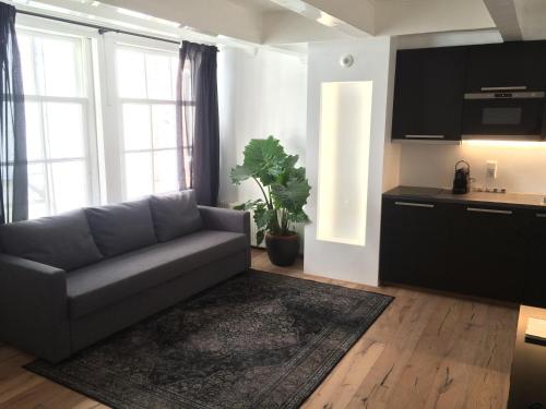 

Apartments 1680