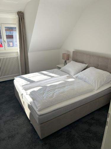 3 bedrooms, 3 beds