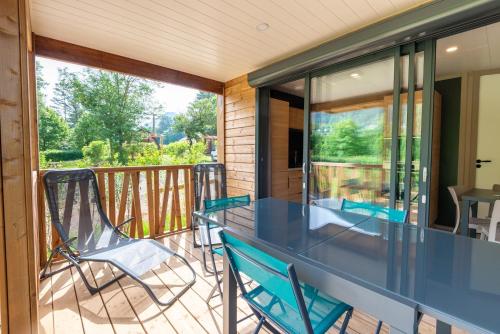 Gîte Chalet 4/6 pers. - Camping Les Berges du Bramont (Gite Chalet 4/6 pers. - Camping Les Berges du Bramont) in 芒德