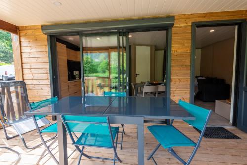 Gîte Chalet 4/6 pers. - Camping Les Berges du Bramont (Gite Chalet 4/6 pers. - Camping Les Berges du Bramont) in 芒德