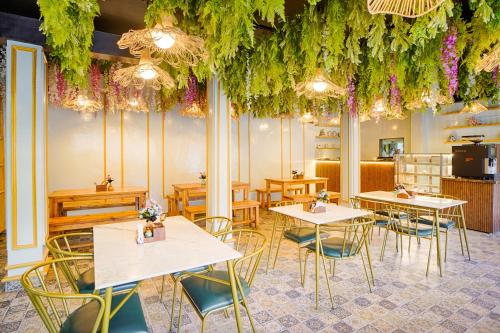 طعام و مشروبات, ORZU Boutique Stays Burwa Manali in Palchan