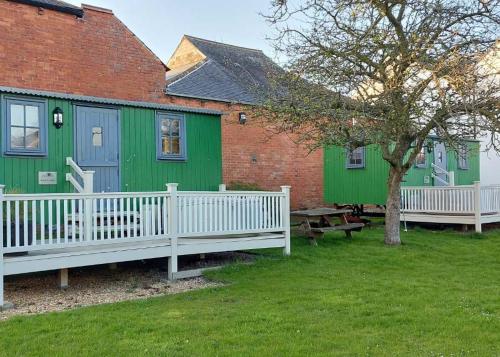 . Ryans Retreat, Bowness on Solway perfect for a break when walking Hadrians Wall with a hot tub