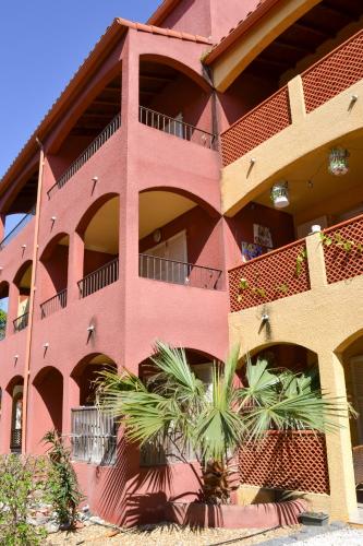 Malibu Village - image 14