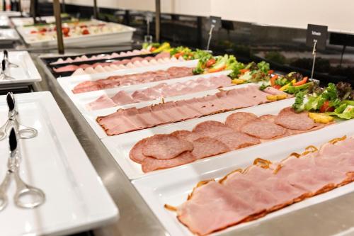 Austria Trend Hotel Maximilian - image 8