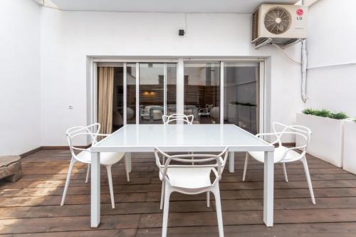 Two-Bedroom Apartment with Terrace image 7