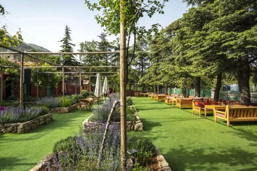 Ambiente nas Imediações, Al Fundok Boutique Hotel  in Maasser Al Chouf