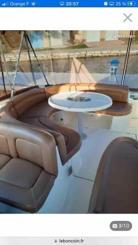 Bateau au coeur d'Hendaye in هينداى