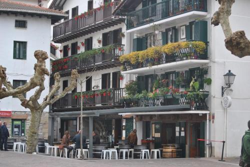 Bateau au coeur d'Hendaye in هينداى