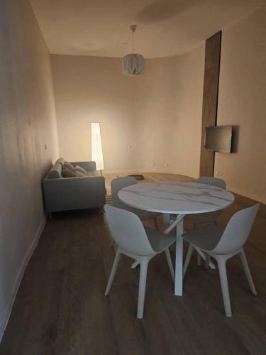 Tropical Oasis Hôtel (Tropical Oasis Hotel) in Moroni